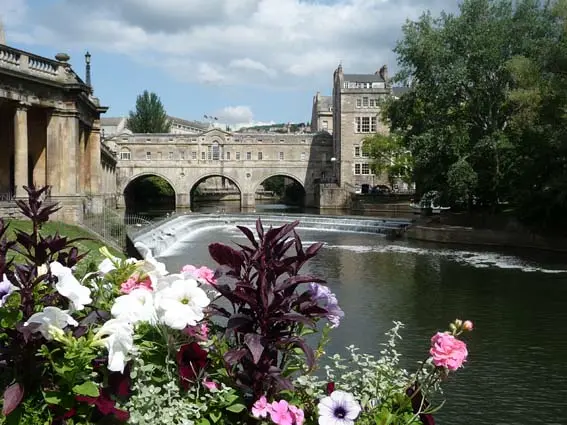 pulteney bridge from parade gardens